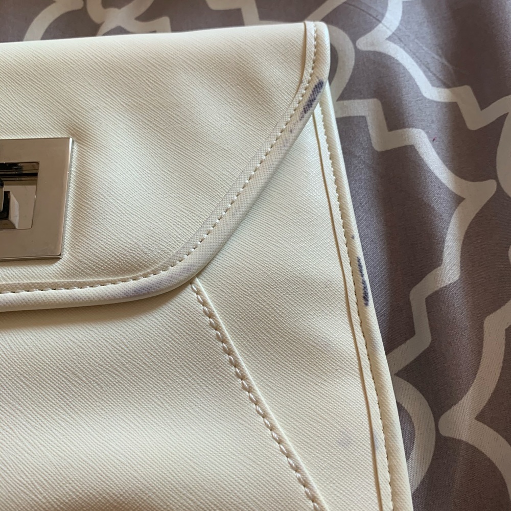 Cute spring clutch - Picture 4 of 5